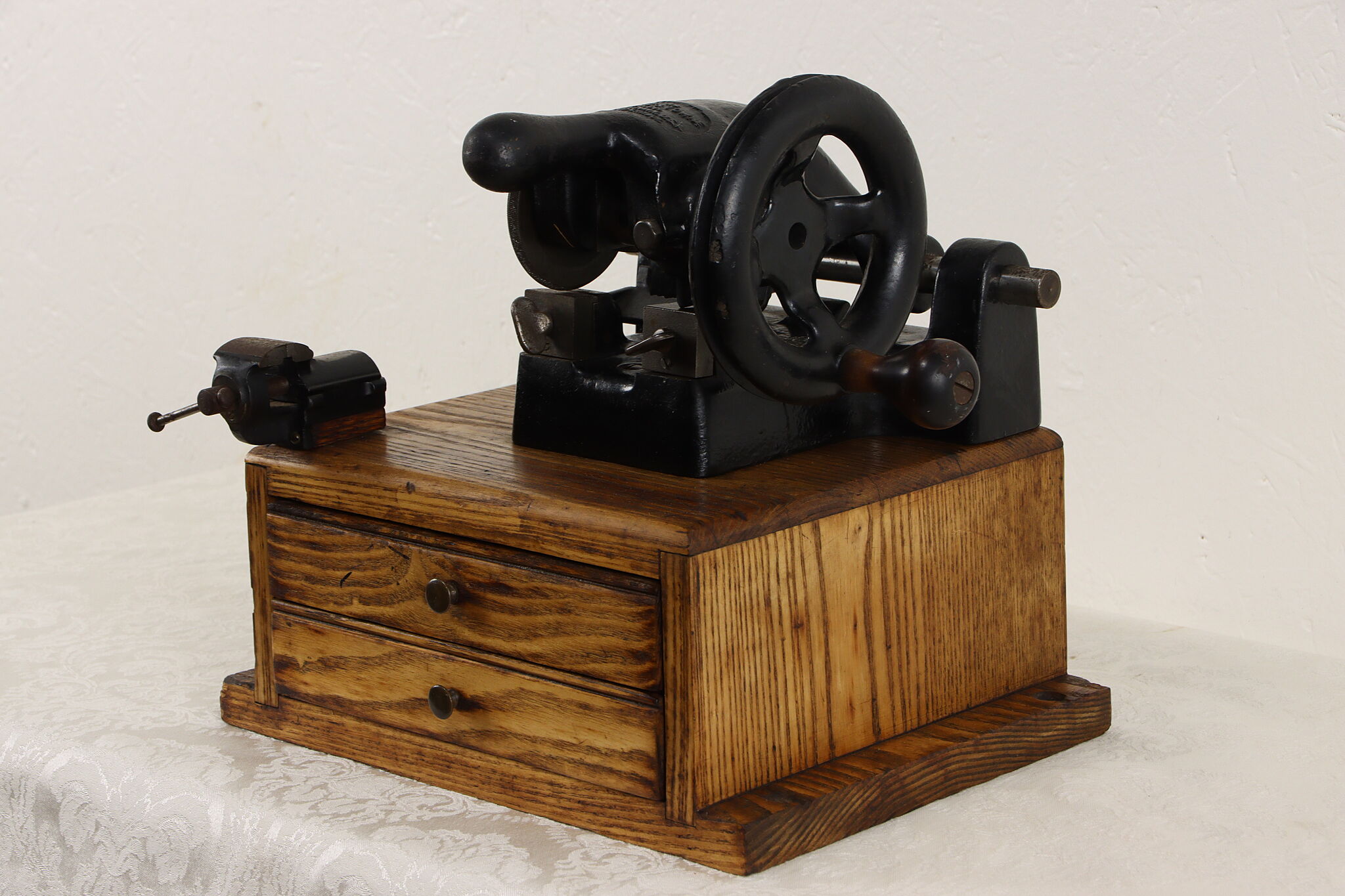 Yale & Towne Antique Iron & Oak Working Key Cutting Machine, Pat. 1906