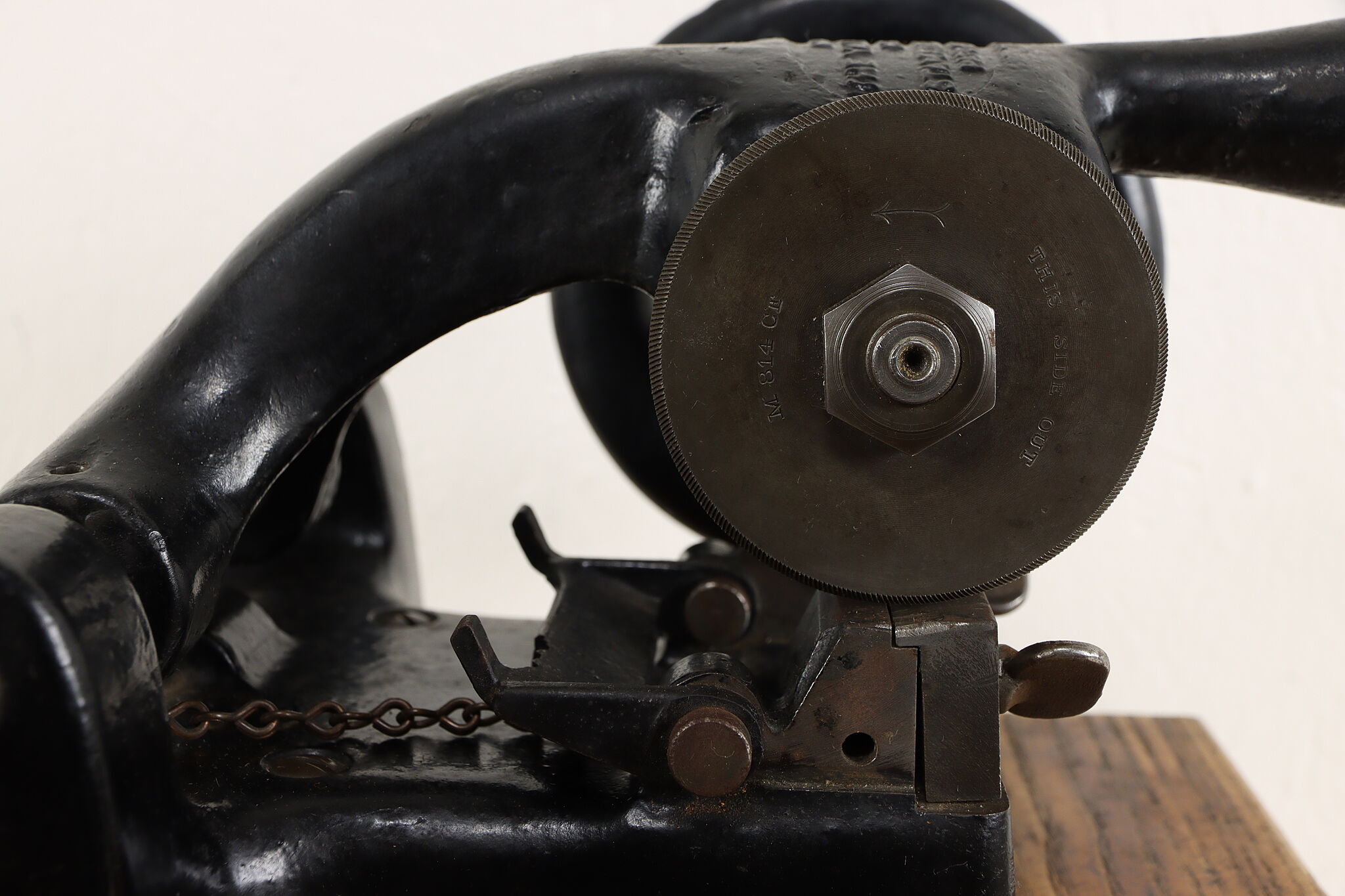 Key Making Machine Old Style Yale & Towne Antique Iron & Oak Working Key Cutting Machine, Pat. 1906
