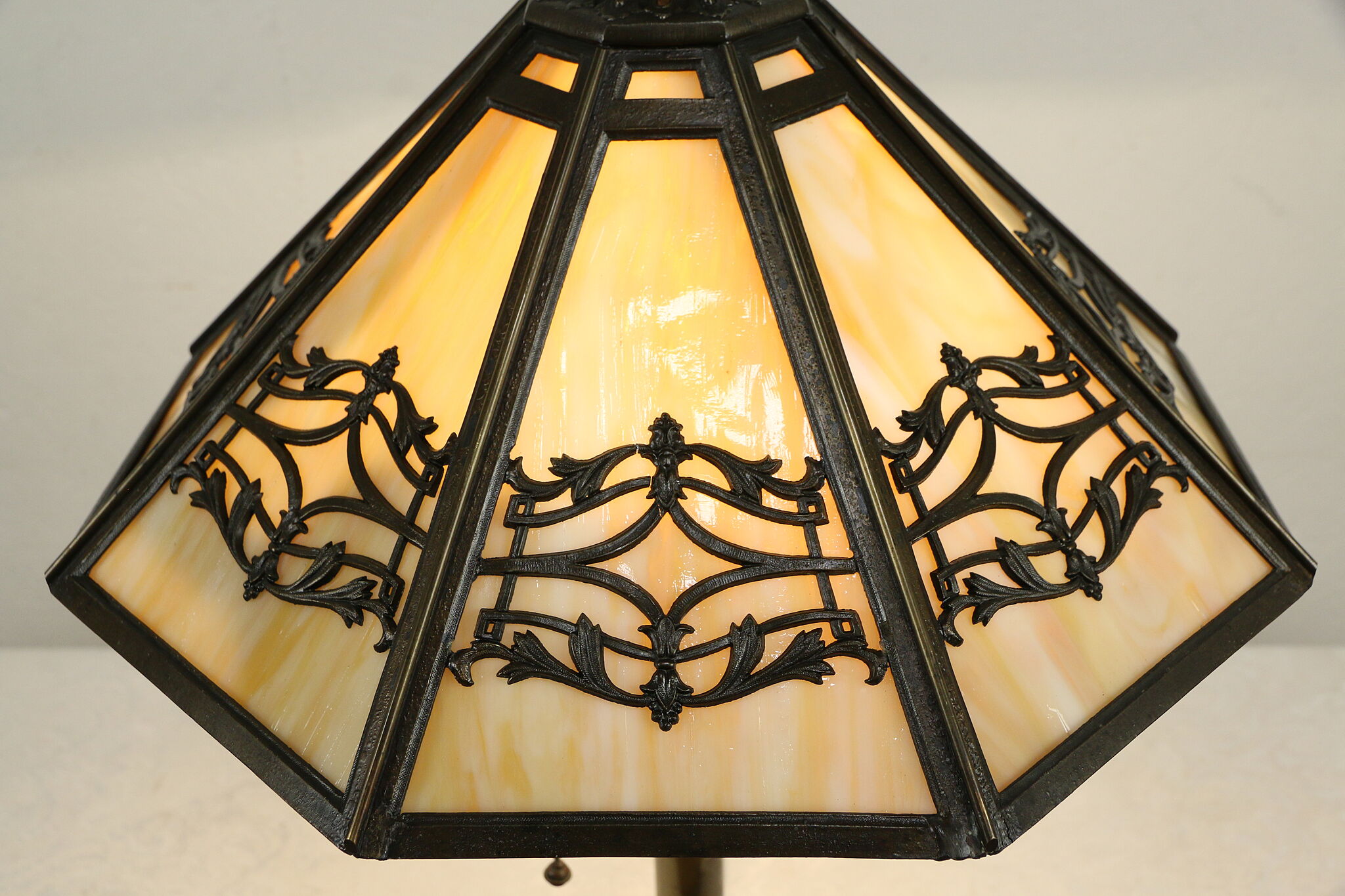 Bradley & Hubbard Craftsman Light Fixture