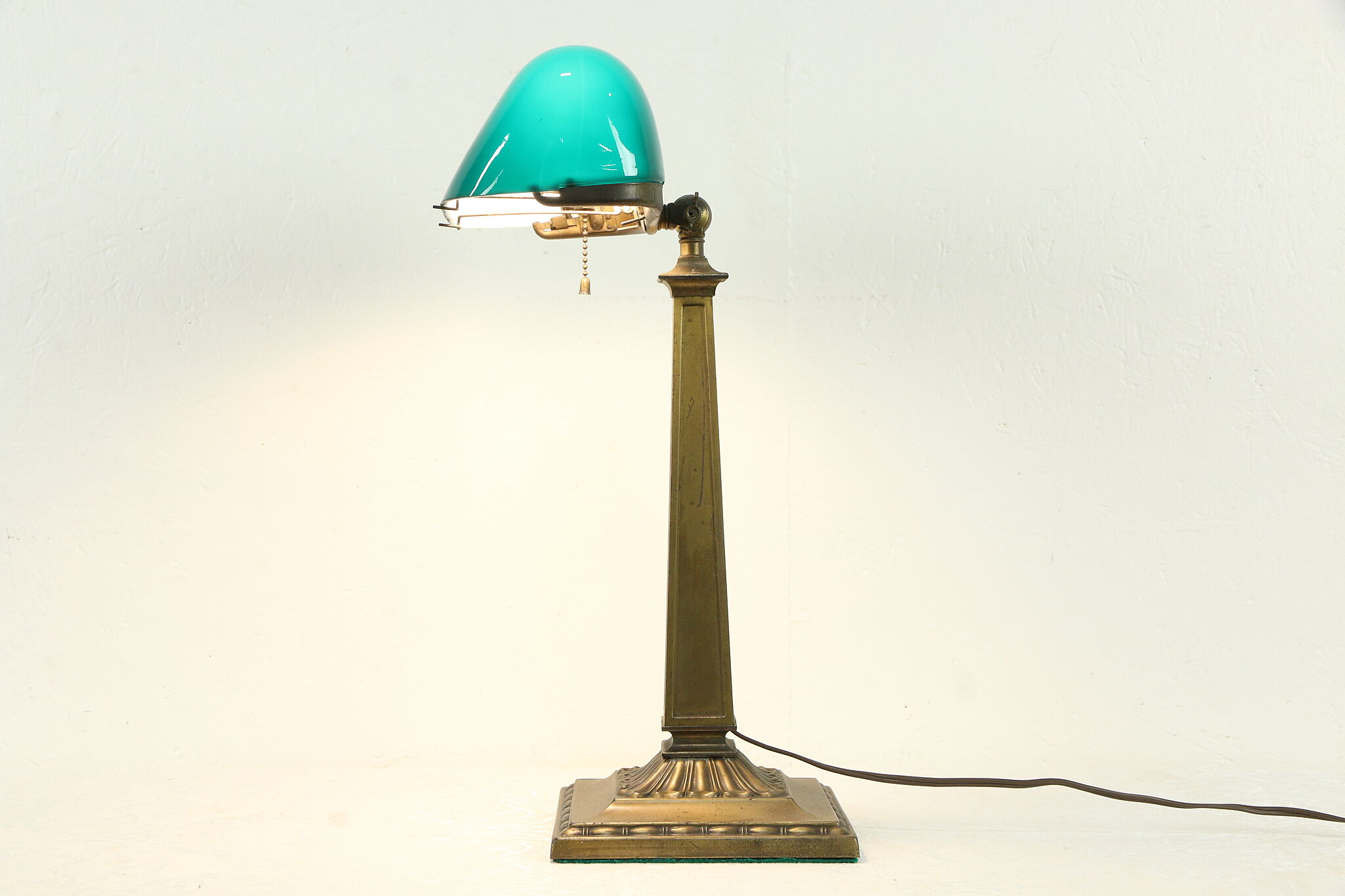 Emeralite Signed Lamp Pat. Aug. 15 1916 McFaddin NY