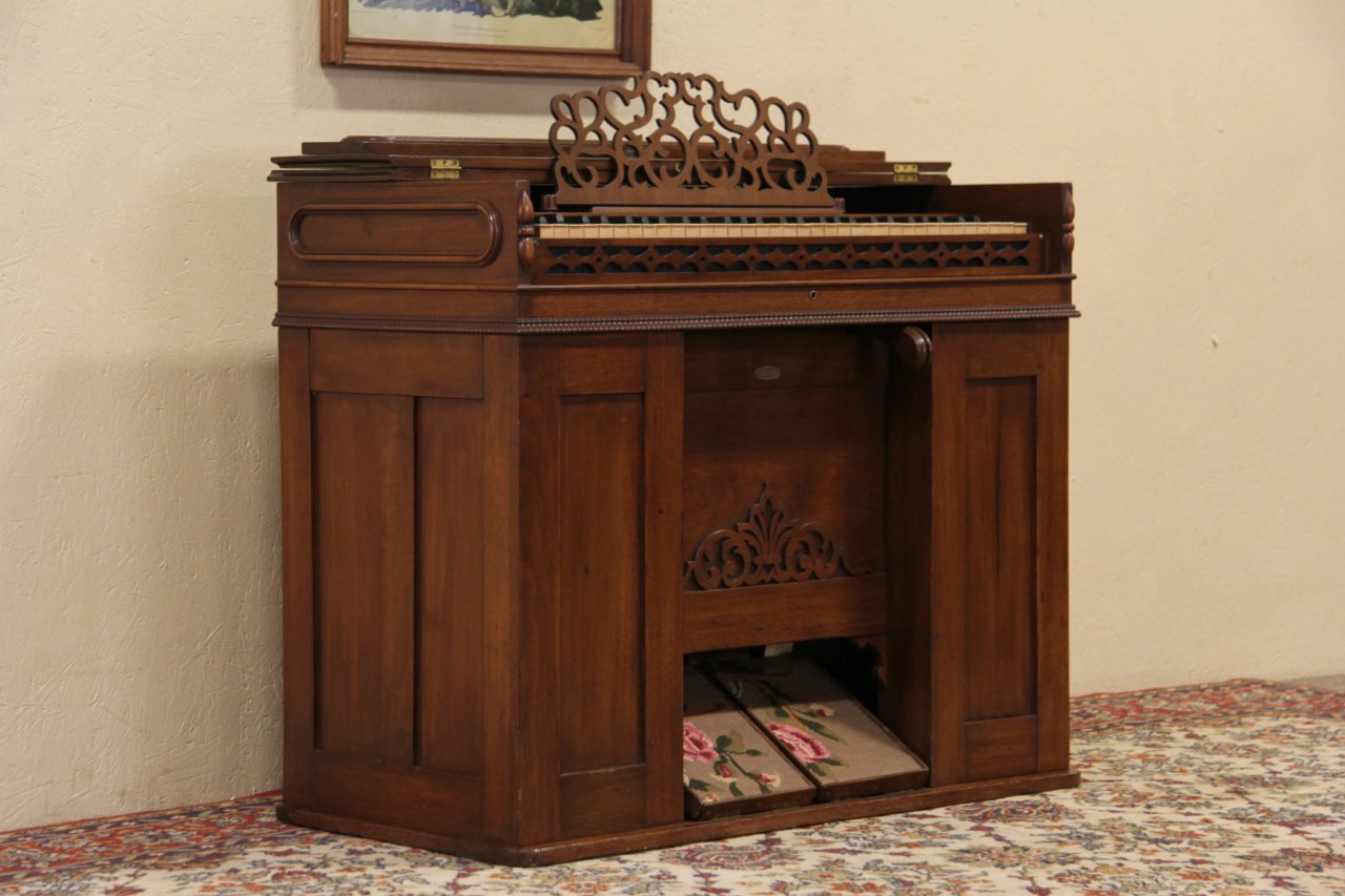 Bauer NY 1870 Antique Working Melodeon, Pump Reed Organ