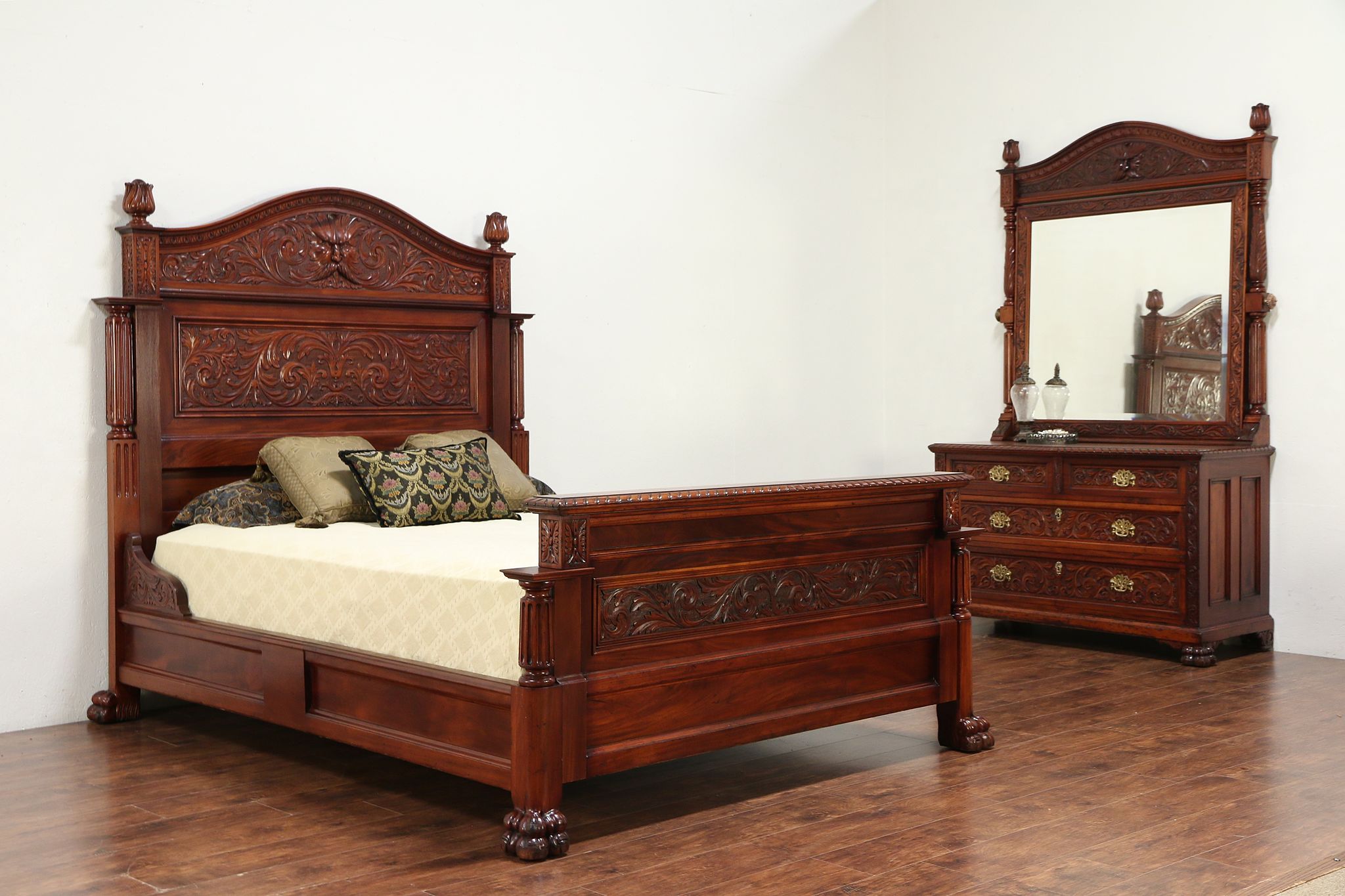 Hand Carved Antique Mahogany Queen Size, Antique Mahogany Bed Frame