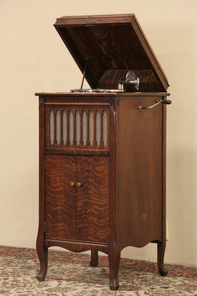 Silvertone Oak Antique 1915 Wind Up