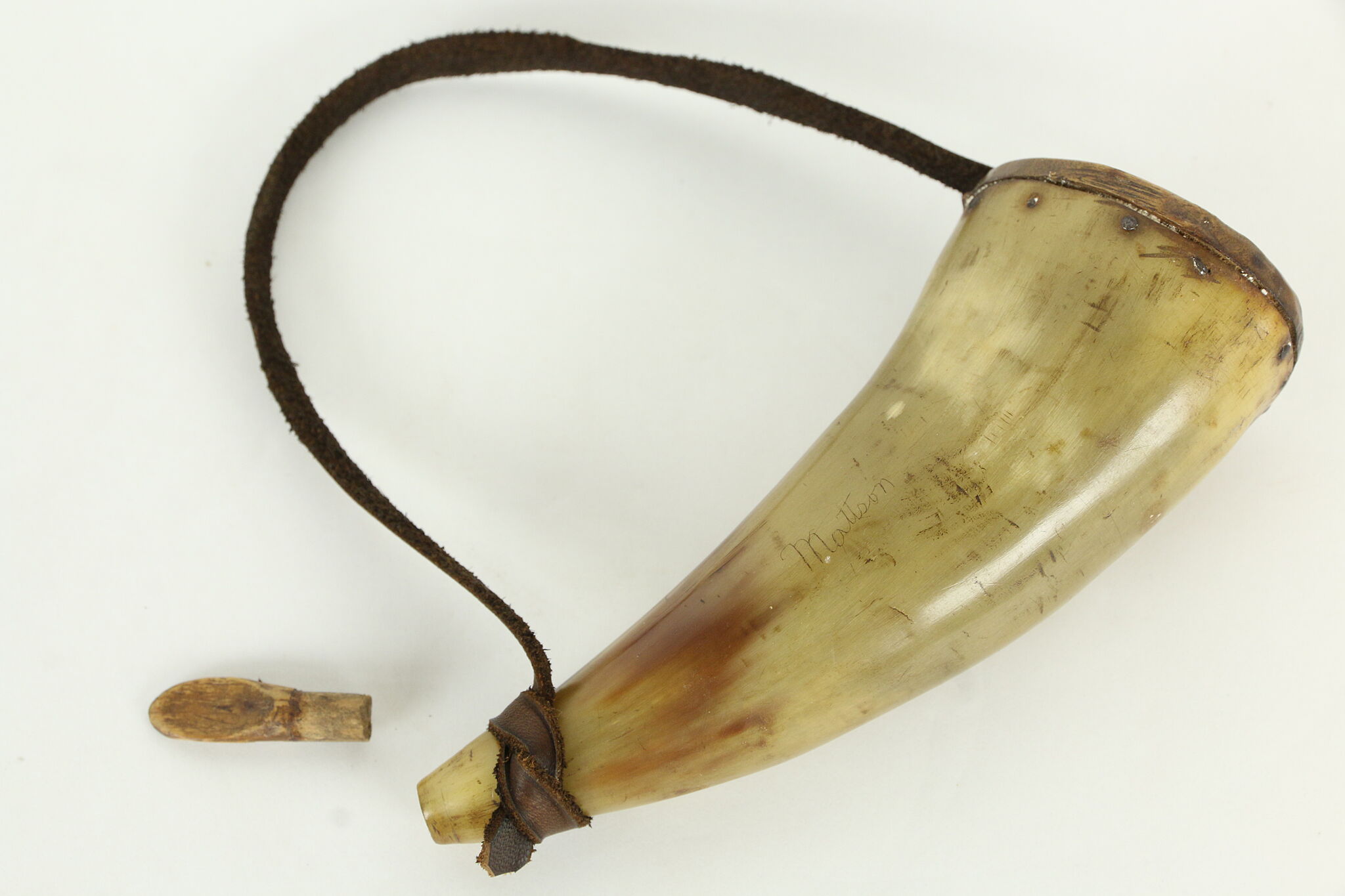 VINTAGE ANTIQUE EARLY 1800'S POWDER HORN