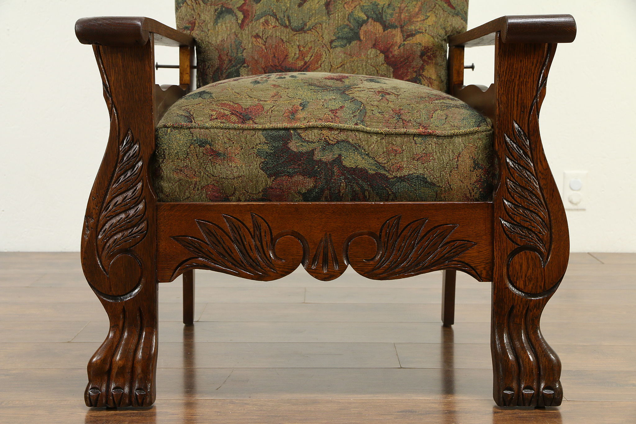 Oak Antique 1900 Morris Recliner Chair, Lion Paw Feet, Recent