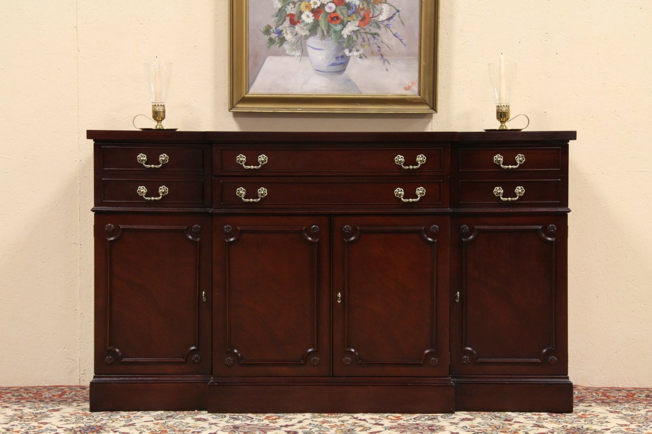 Traditional Mahogany Sideboard Buffet