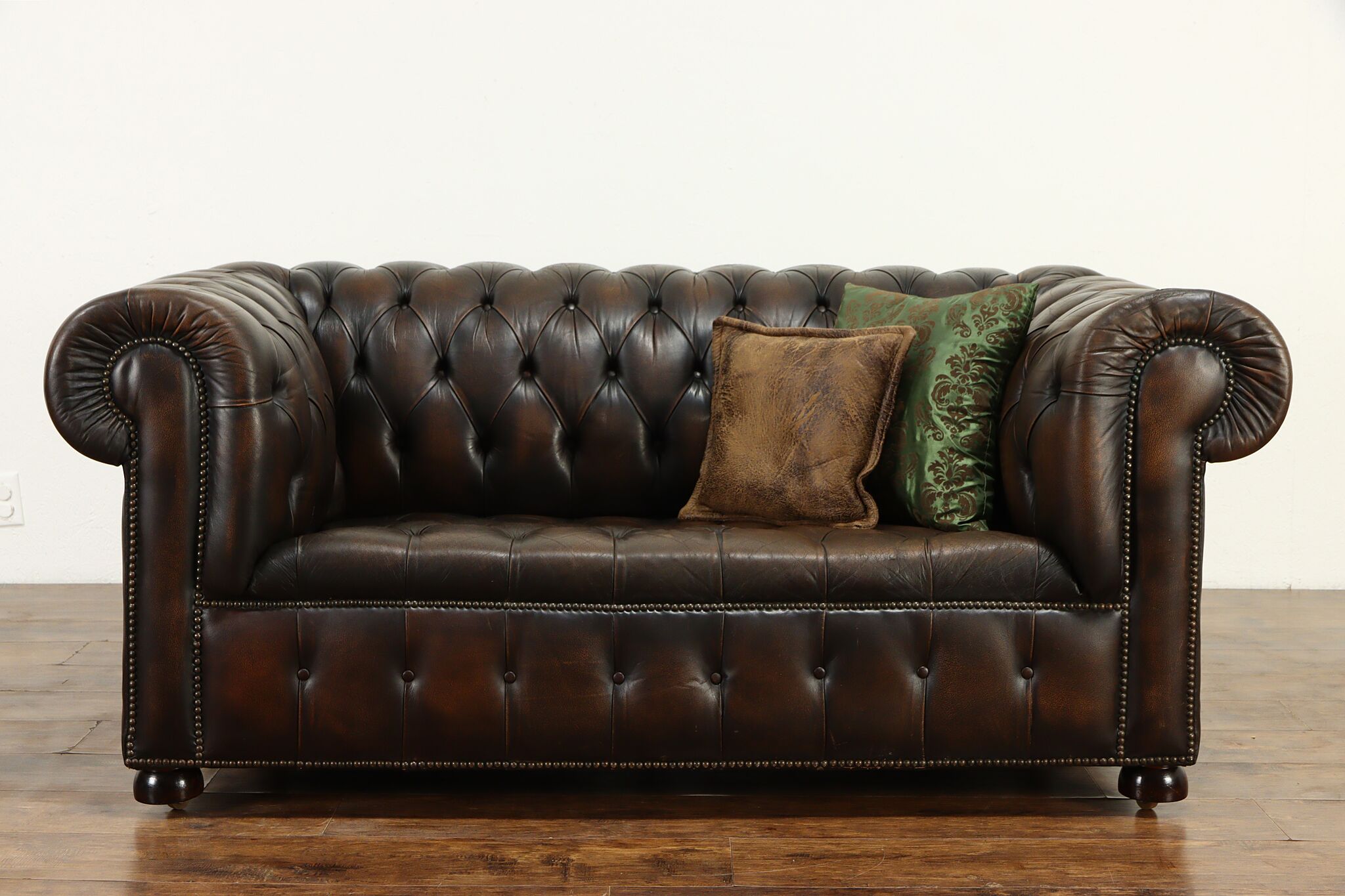 Tufted Leather Vintage Chesterfield, Chesterfield Leather Loveseat