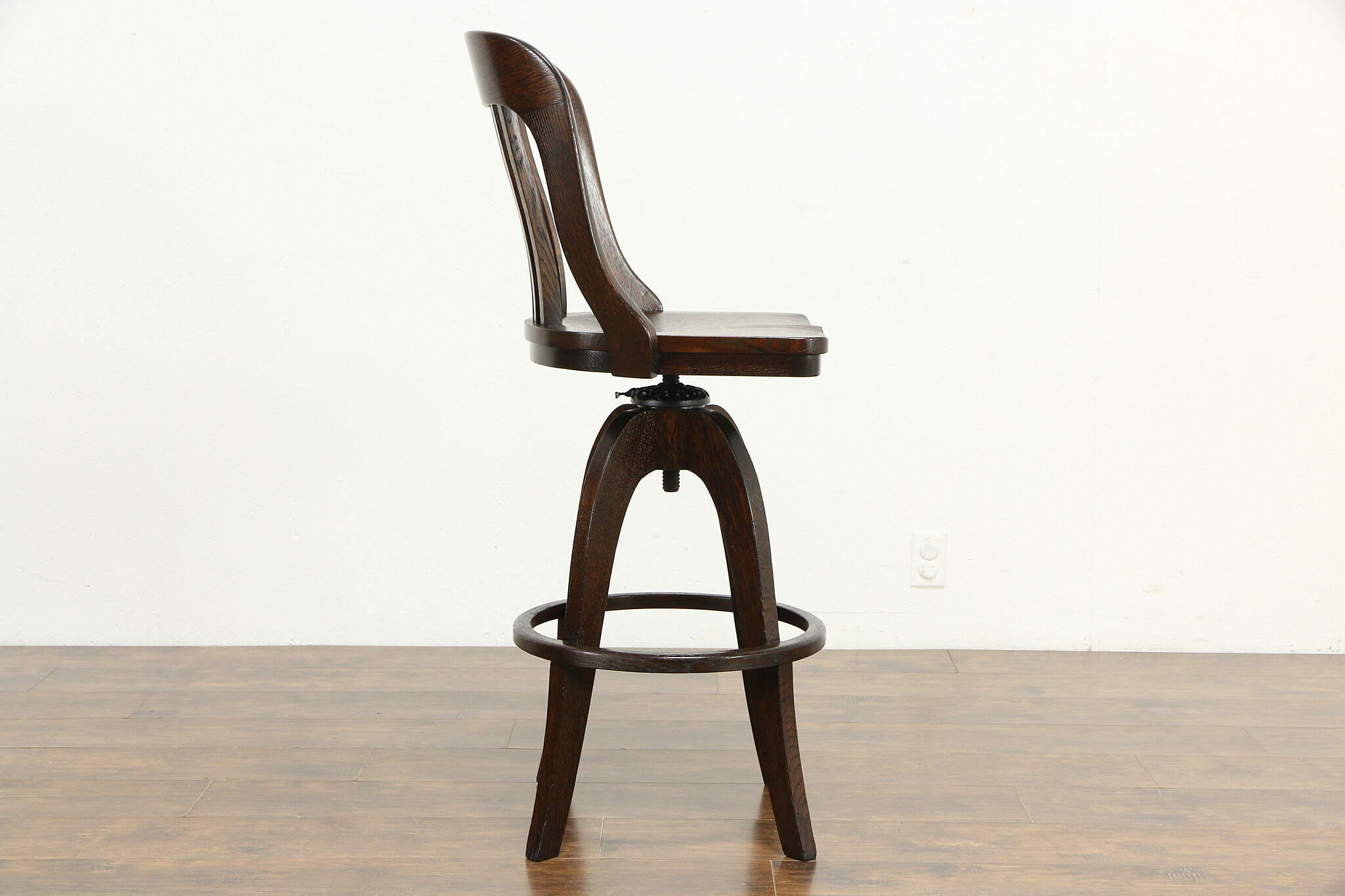 Oak Antique Swivel Adjustable Architect or Drafting Stool, Milwaukee