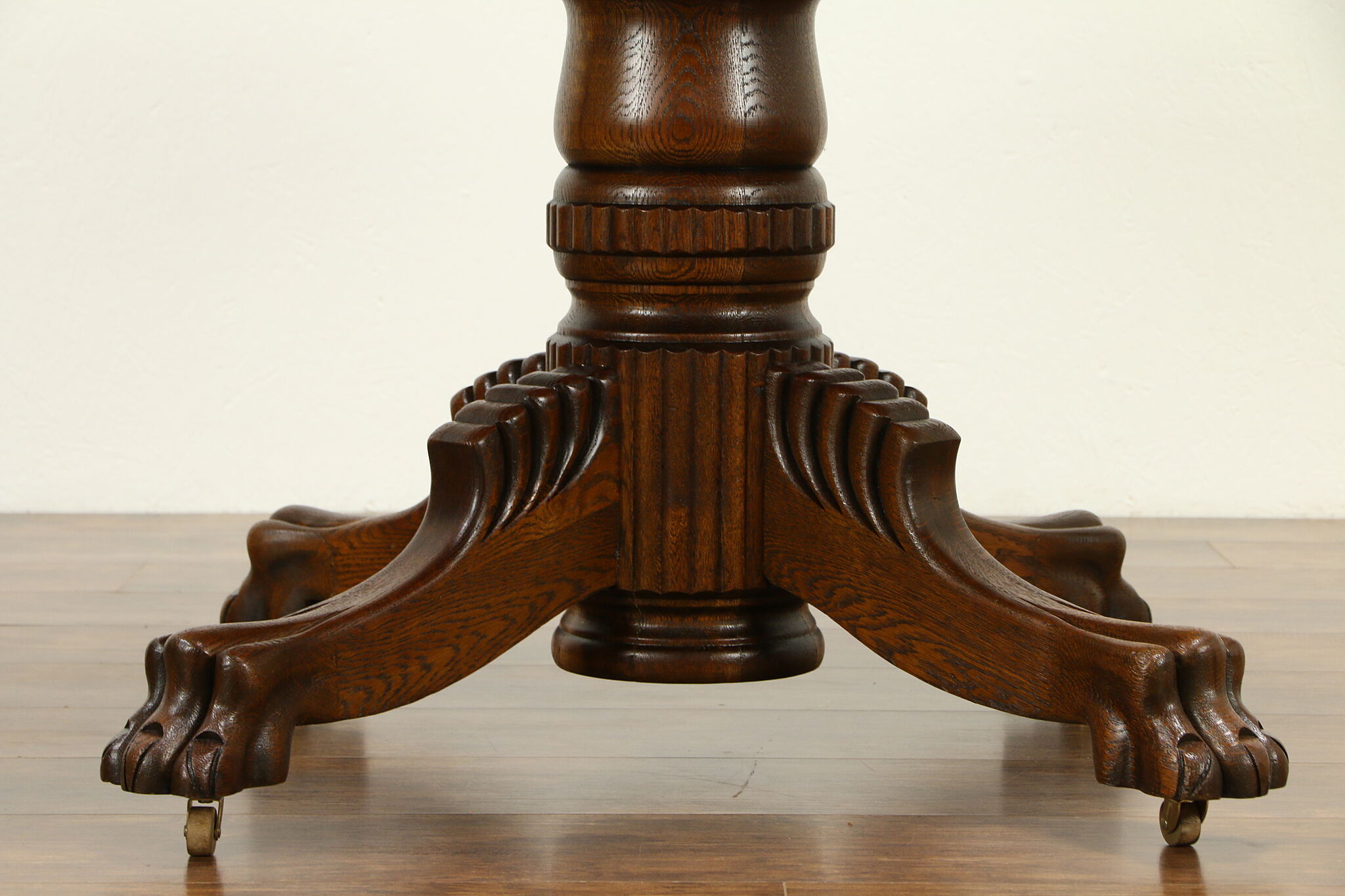 Antique Dining Room Table Lion's Paw Feet