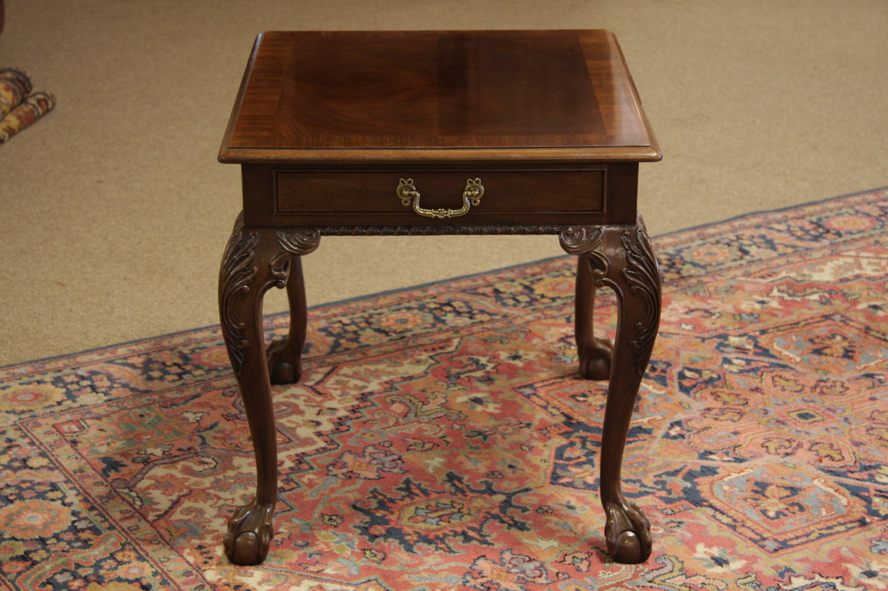 Henredon Chippendale Lamp or End Table