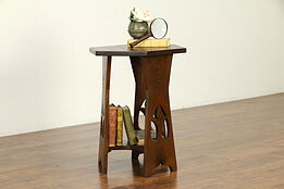 Arts & Crafts Mission Oak Antique Craftsman Chairside or Lamp Table #32421