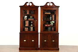 Pair of Traditional Georgian 1950 Vintage Mahogany Corner Cabinets or Cupboards