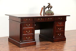 Hekman Traditional Mahogany Vintage Library or Office Desk  #29865