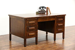 Oak Quarter Sawn Vintage Library or Office Desk, Signed Lincoln 1946