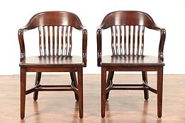 Pair of Quarter Sawn Oak 1915 Antique Banker, Desk or Office Chairs #29800