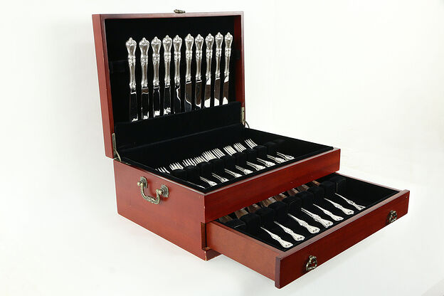 Towle Old Colonial Sterling Silver 40 Pc Flatware Set for 10 with Chest #33693 photo