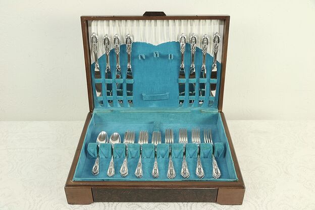 Set Sterling Silver for 8, 6 spoons, 30 Pc Wallace Rose Point, Chest #30131 photo