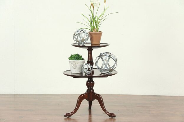 Williamsburg Gallery Vintage Mahogany 2 Tier End Table or Dessert Stand #29006 photo