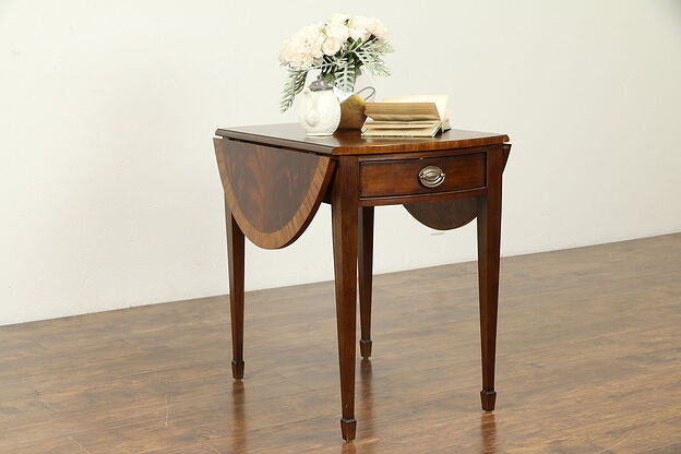 Traditional Oval Banded Vintage Pembroke Lamp Table, Ethan Allen #31531 photo