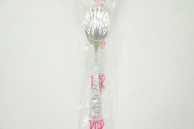 Repousse Kirk Stieff Sterling Silver Sugar Shell Serving Spoon New in Bag #29041 photo