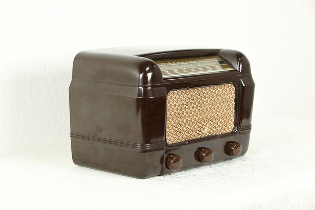 Sentinel 1940's Vintage AM Bakelite Tube Radio, Working Condition  #33450 photo