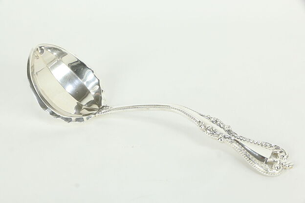 Towle Old Colonial Sterling Silver 7 3/8" Sauce or Gravy Ladle #34471 photo
