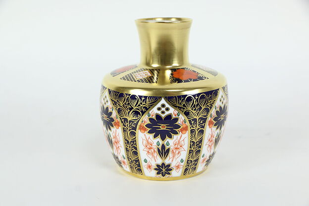 Traditional Imari Royal Crown Derby, 4 1/2", Vase #35556 photo