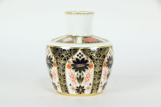 Traditional Imari Royal Crown Derby, 4 1/2", Vase #35562 photo