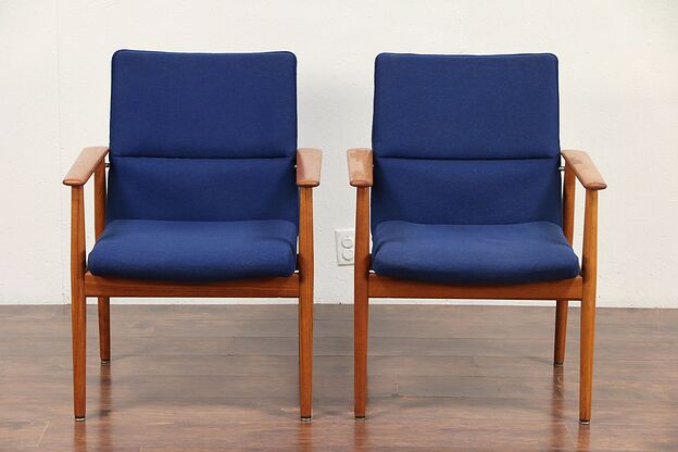 Pair of Danish Midcentury Modern Vintage Teak Chairs, Signed Sibast #29729 photo