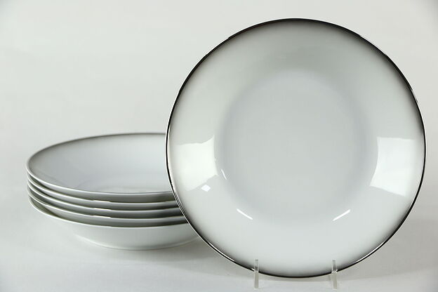 Large Coupe Soup Bowl in Evensong by Rosenthal - Continental White 8 1/2" photo