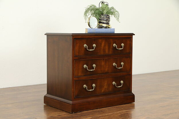 Traditional Mahogany Vintage Small Chest, End Table or Nightstand #32636 photo