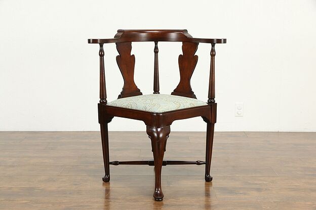 Traditional Georgian Design Vintage Mahogany Corner Chair  #34751 photo