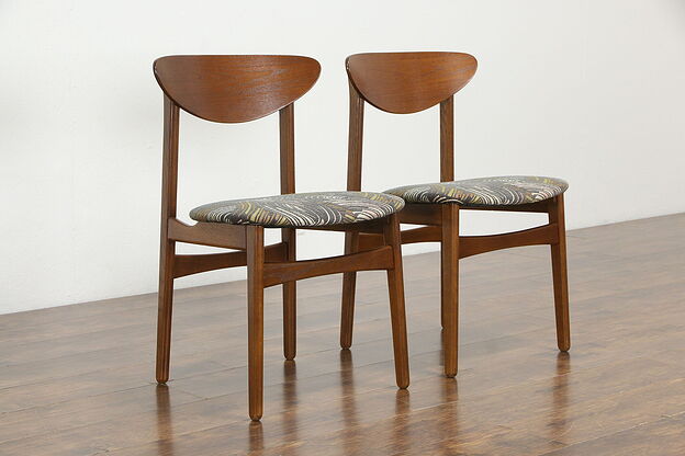 Pair of Midcentury Modern Teak Vintage Danish Chairs, New Fabric, Moredo #35474 photo