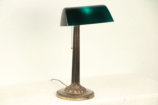 Amronlite Antique Banker Desk Lamp, Emerald Green Shade, Pat. 1917 #29732 photo