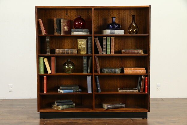 Midcentury Modern Danish Rosewood Vintage Bookcase, HU Hundevad #33067 photo