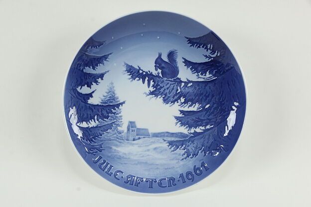 Bing and Grondahl 1961 Blue & White Christmas Plate #34662 photo