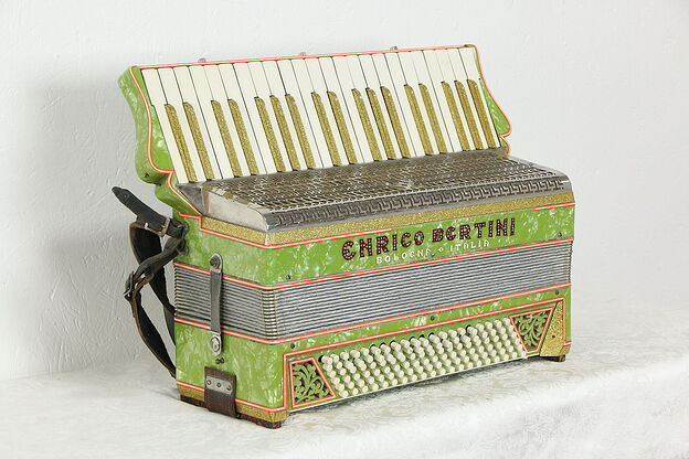 Enrico Bertini Italian Art Deco Vintage Accordion & Case #36062 photo