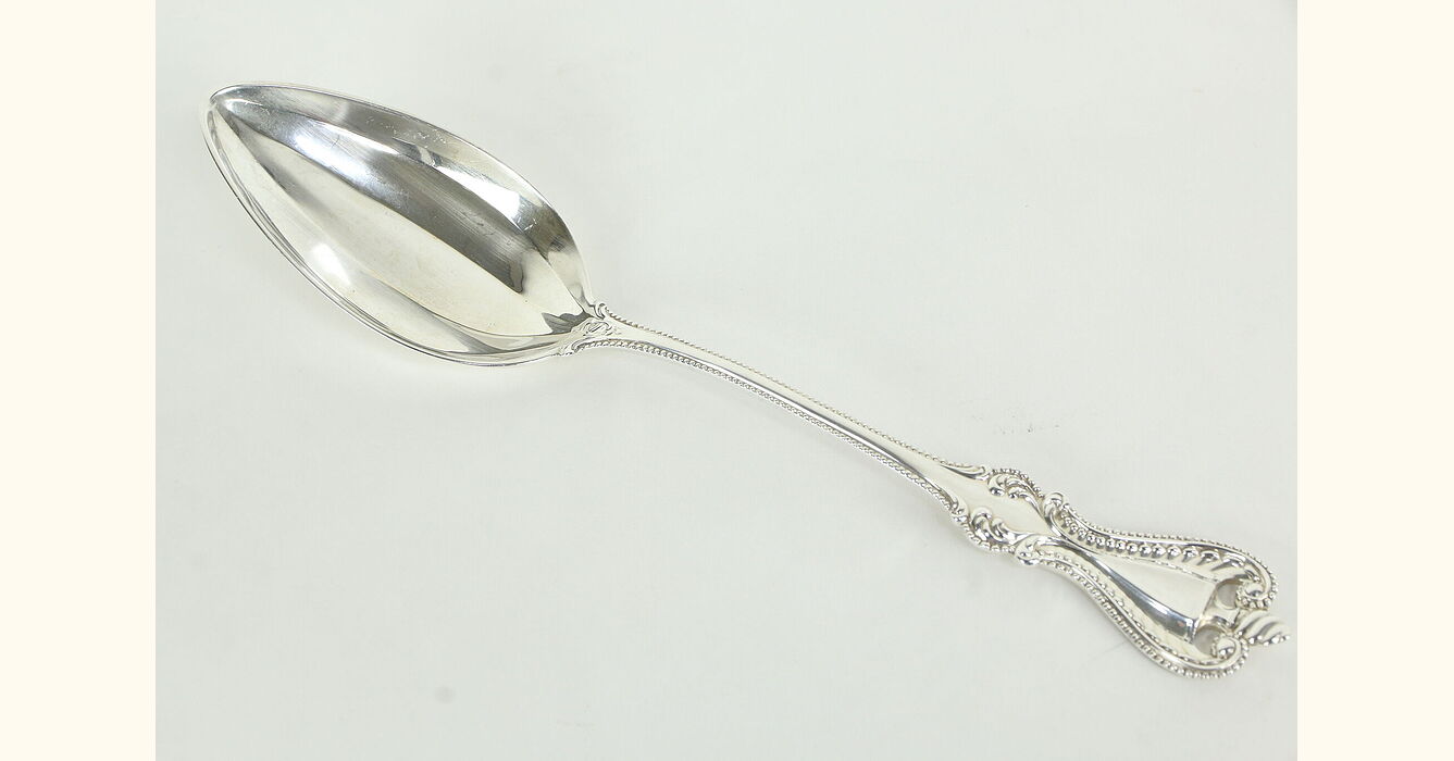 Queen Elizabeth I By Towle Sterling Silver Serving Spoon Pierced Original 8 5/8" 
