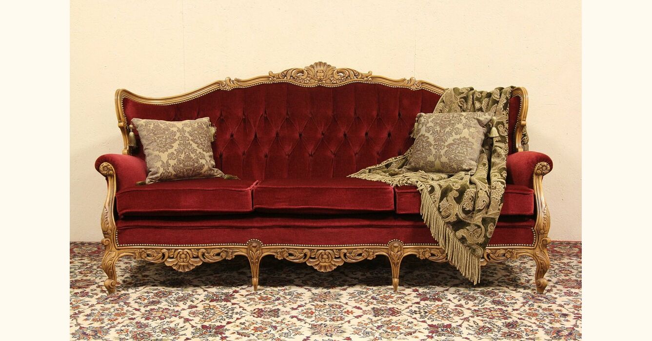 hvordan man bruger høflighed audition Carved French Tufted Vintage Sofa, Red Mohair