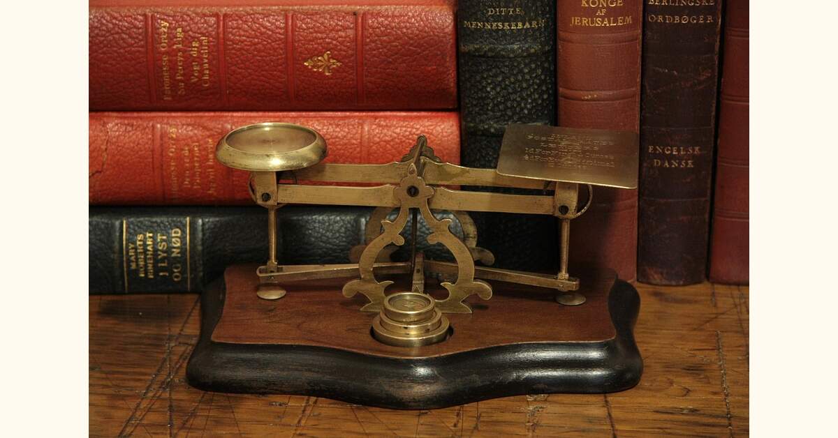 Victorian Brass English Postal Scale