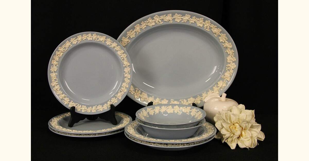 Queensware Identification Queensware Wedgwood Plates, Bowls & Platter, Blue & White
