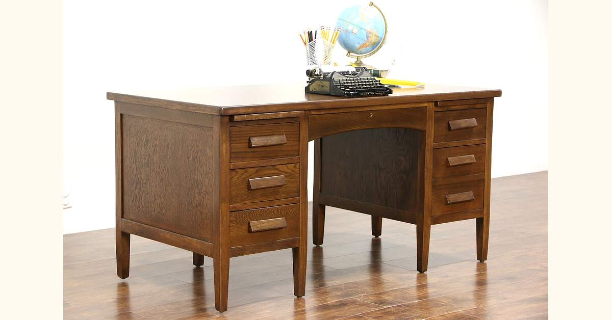 dsk31717oak.jpg