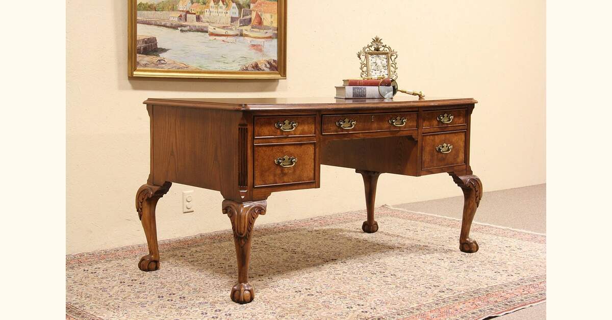 Hekman English Country Oak Vintage Writing Desk