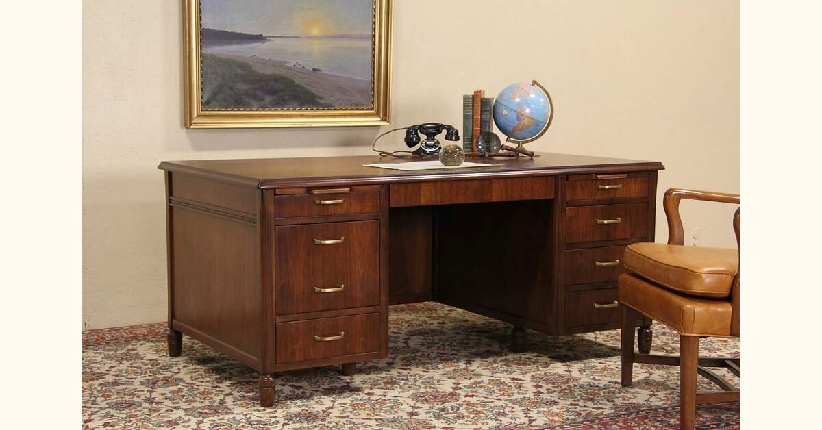 Executive 1950 Vintage Walnut Desk, Jasper of Indiana