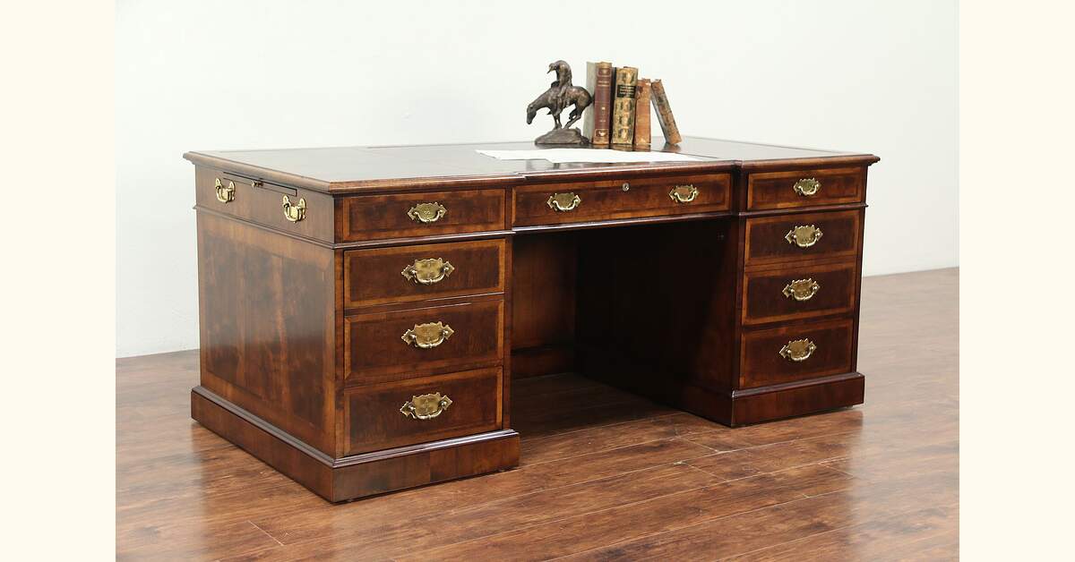 アメリカ　アストン　ヘンレドン　チェスト　アンティーク家具　henredon Henredon Aston Court Collection Georgian Banded Burled Armoire | eBay