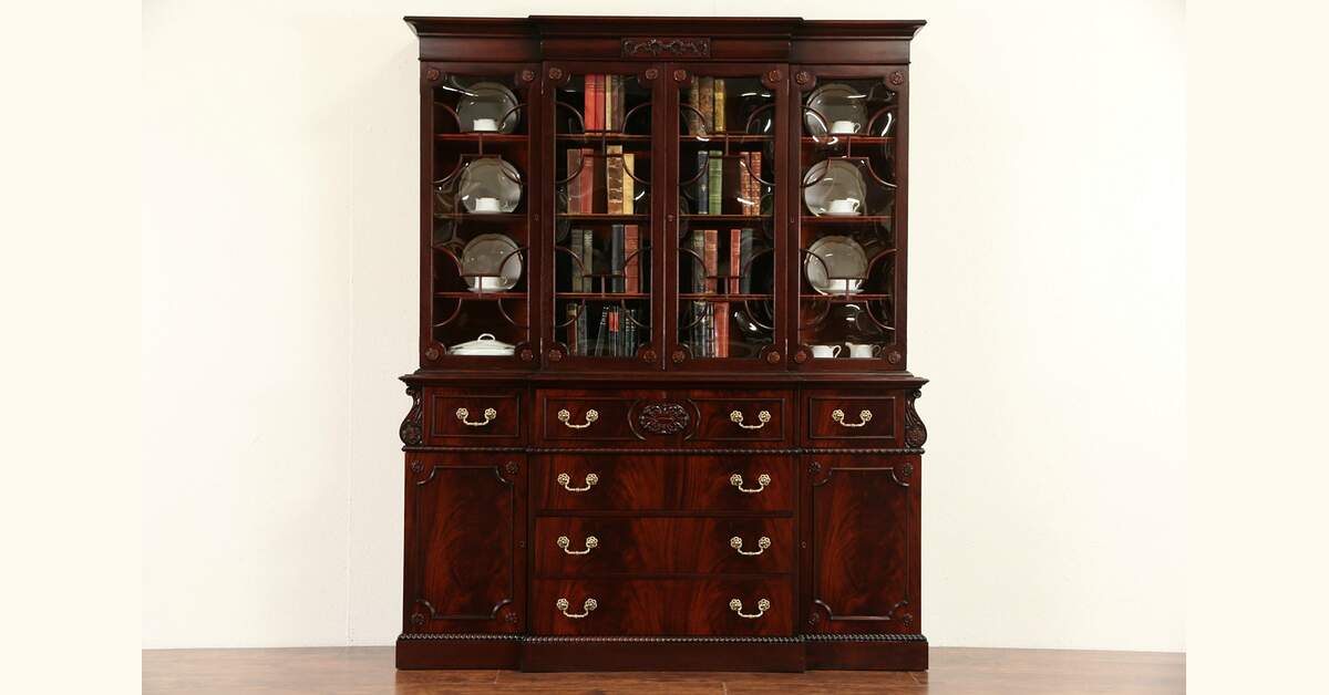 Traditional Georgian 1950's Vintage Breakfront China Cabinet or