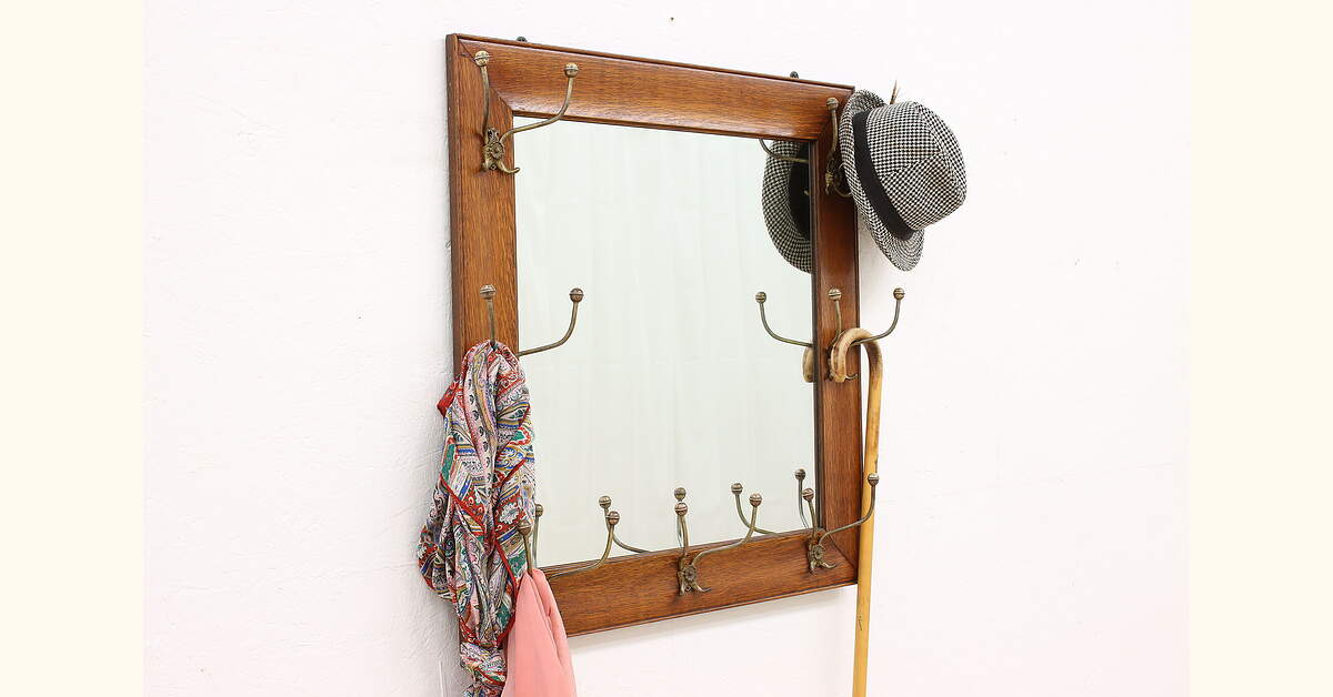 Oak Victorian Antique Hanging Hall Coat or Hat Rack with Mirror