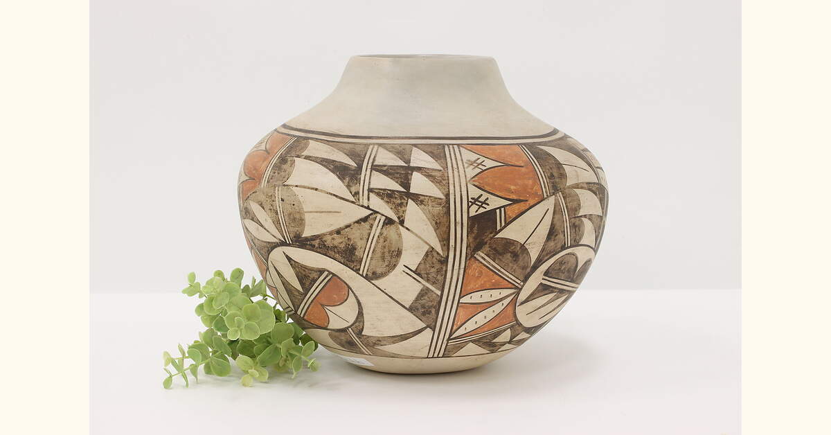 Native American Vintage Hopi Pueblo Pottery Vase, Pauline Setalla