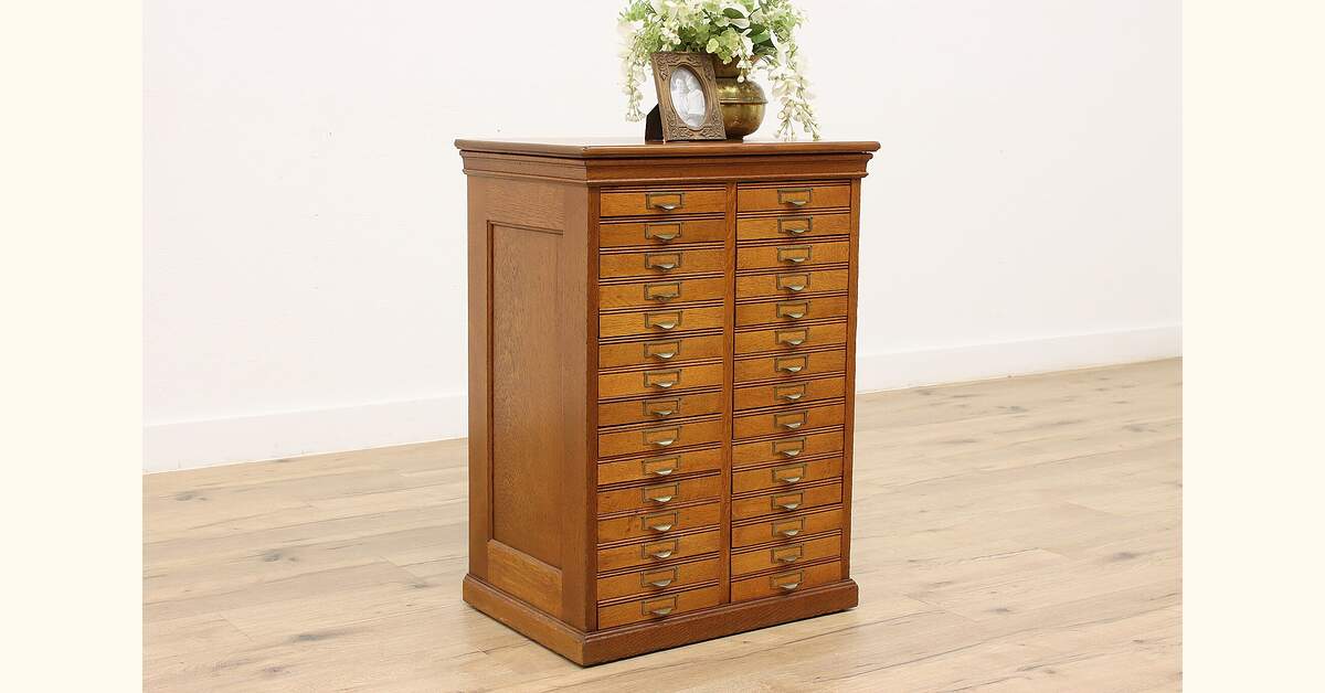 Traditional Oak Antique 30 Drawer Office Library File Cabinet