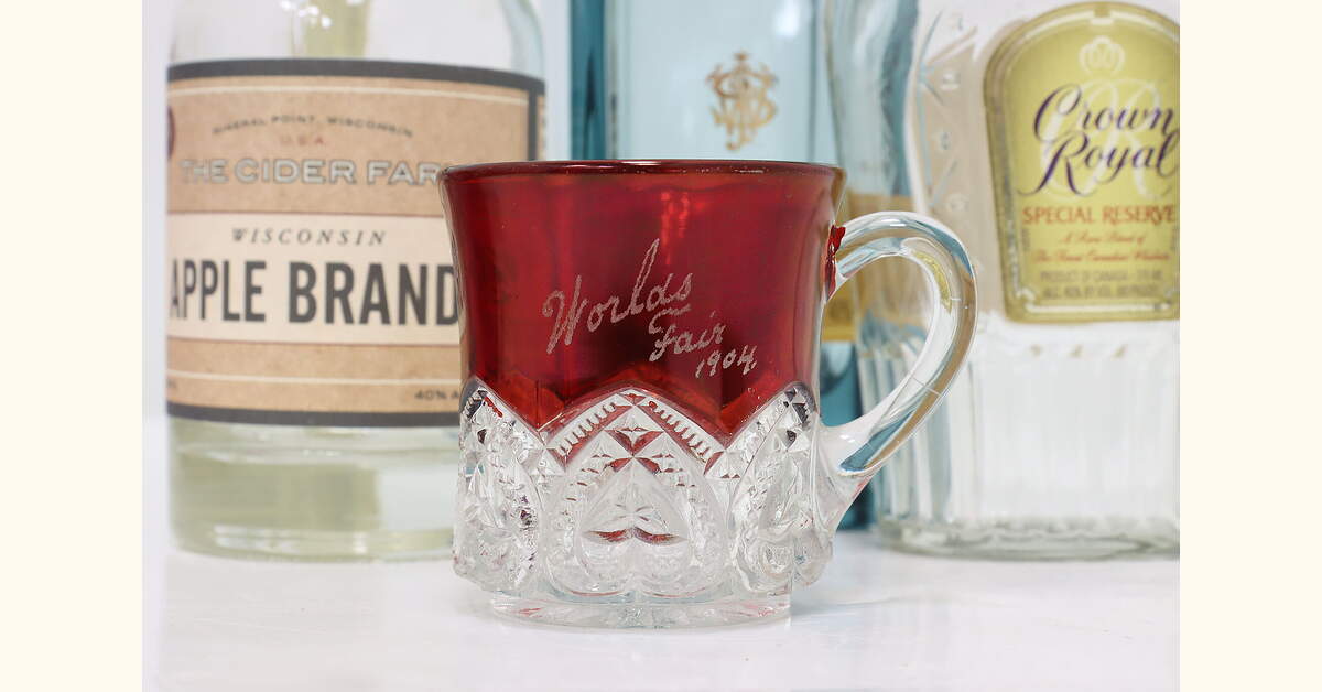 gorham wine glasses Gorham Cherrywood, Fan & Criss-Cross Cuts: Wine Glass (es), 5 5/8" Tall